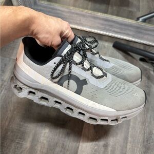 On Cloudmonster running shoe in the Alloy/Silver
